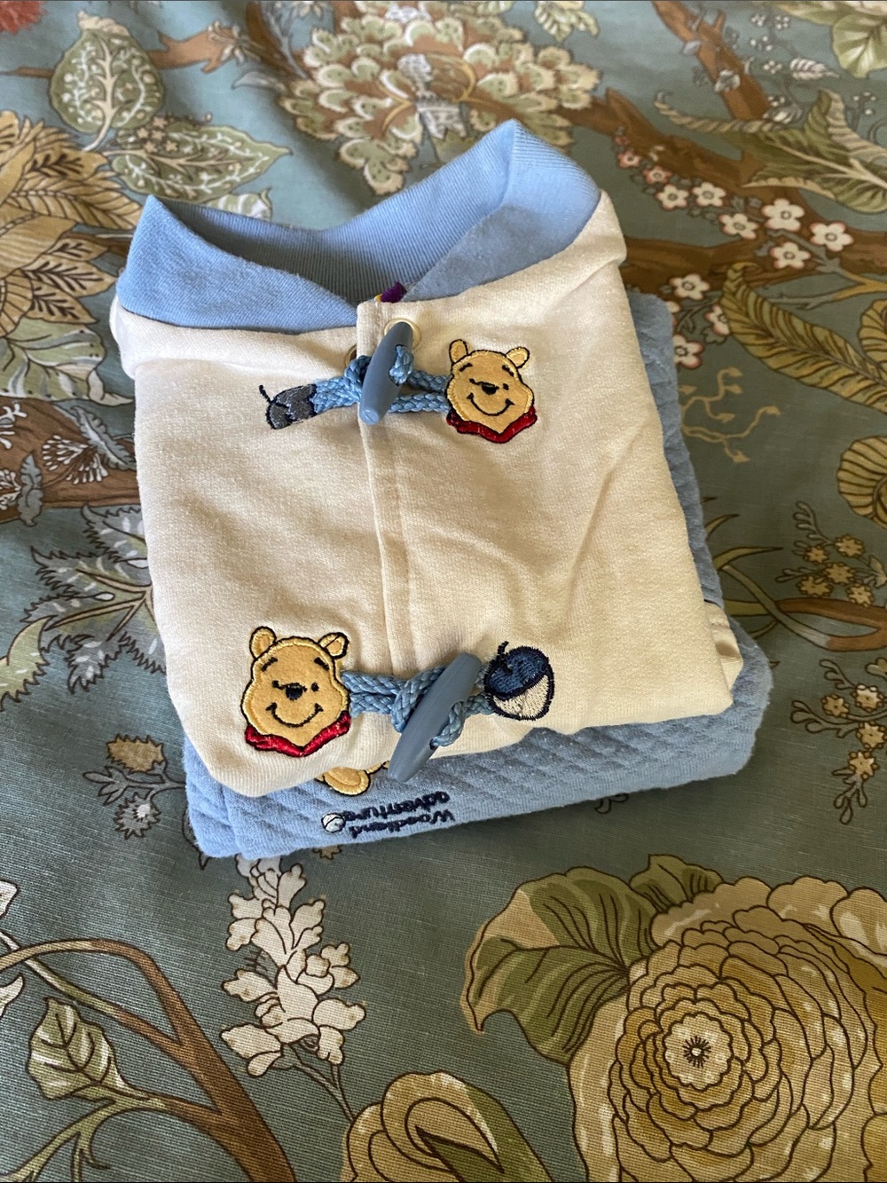 FOUR Matching Sets - Picture 5 of 15